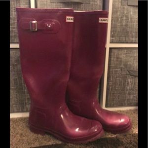 Women’s Hunter rain boots size 9